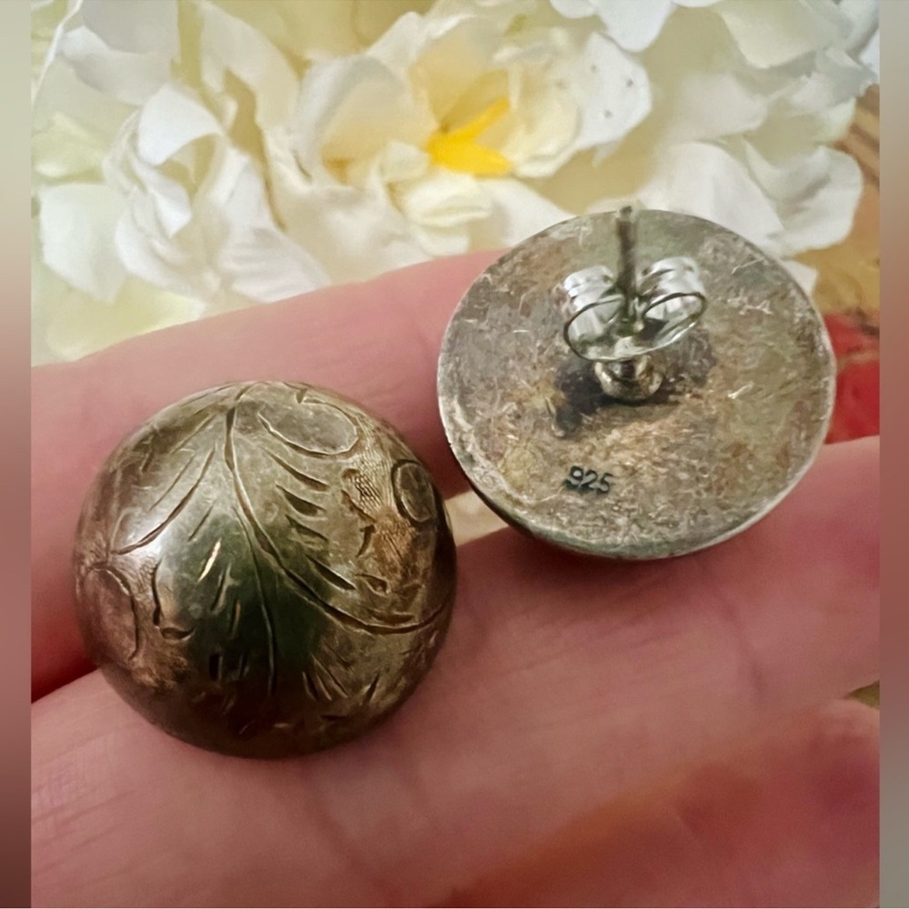 Vintage Stamped 925 Sterling Silver Etched Hemisphere Or Button Earrings
